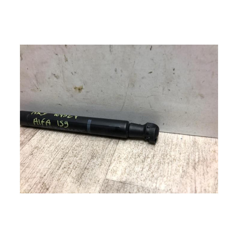 Verin de coffre droit ALFA ROMEO 159 d’occasion