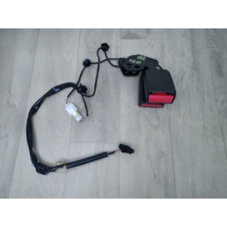 Pretensionneur de ceinture arriere centrale PEUGEOT 308 1 SW PHASE 1 BREAK d’occasion