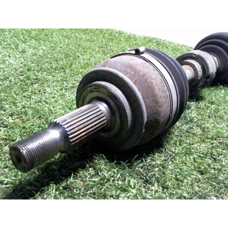 Cardan gauche (transmission) MITSUBISHI GRANDIS d’occasion