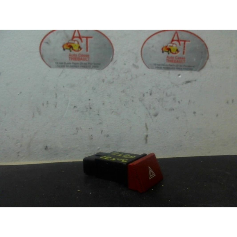 Bouton de warning HYUNDAI GETZ PHASE 1 d’occasion