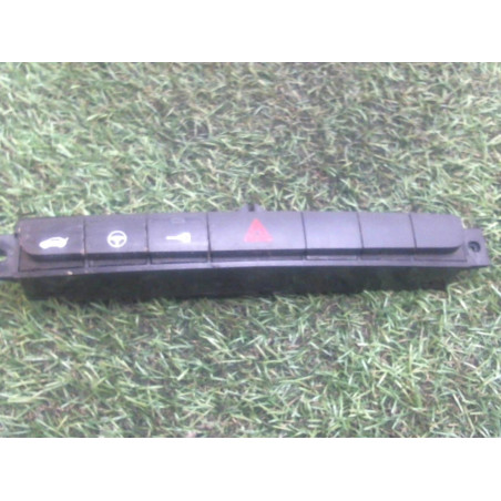 Bouton de warning FIAT PUNTO III GRANDE PUNTO d’occasion