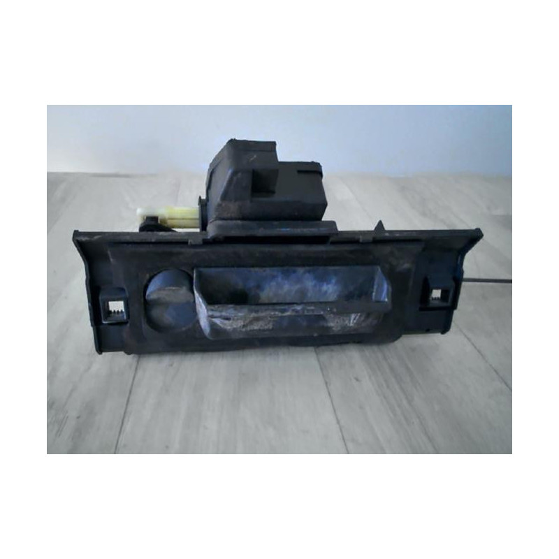 Bouton de coffre PEUGEOT  d’occasion