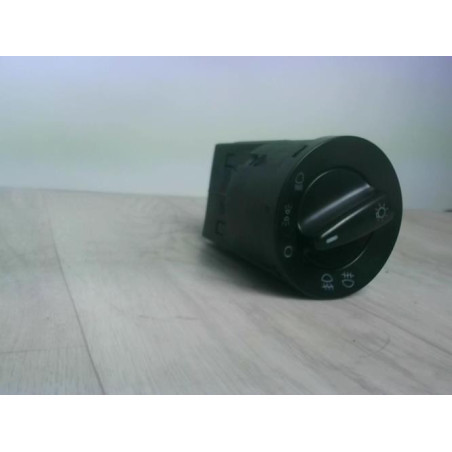 Commande de phare VOLKSWAGEN POLO 3 PHASE 2 d’occasion