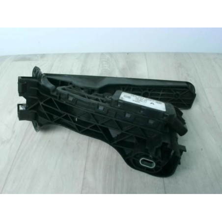 Pedalier d'accelerateur VOLKSWAGEN GOLF 5 d’occasion