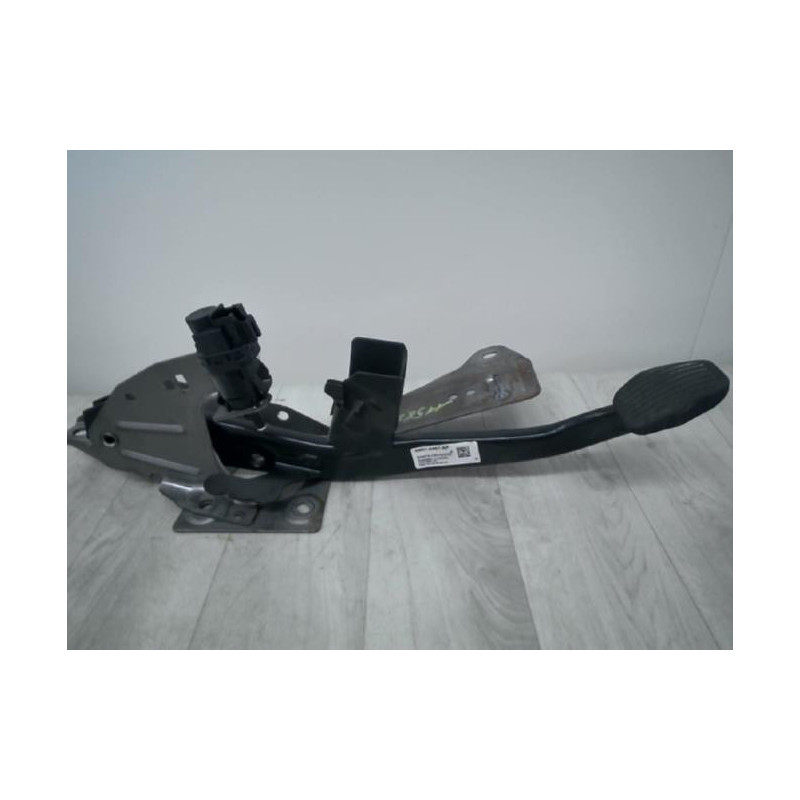 Pedalier de frein FORD FOCUS 2 PHASE 1 d’occasion