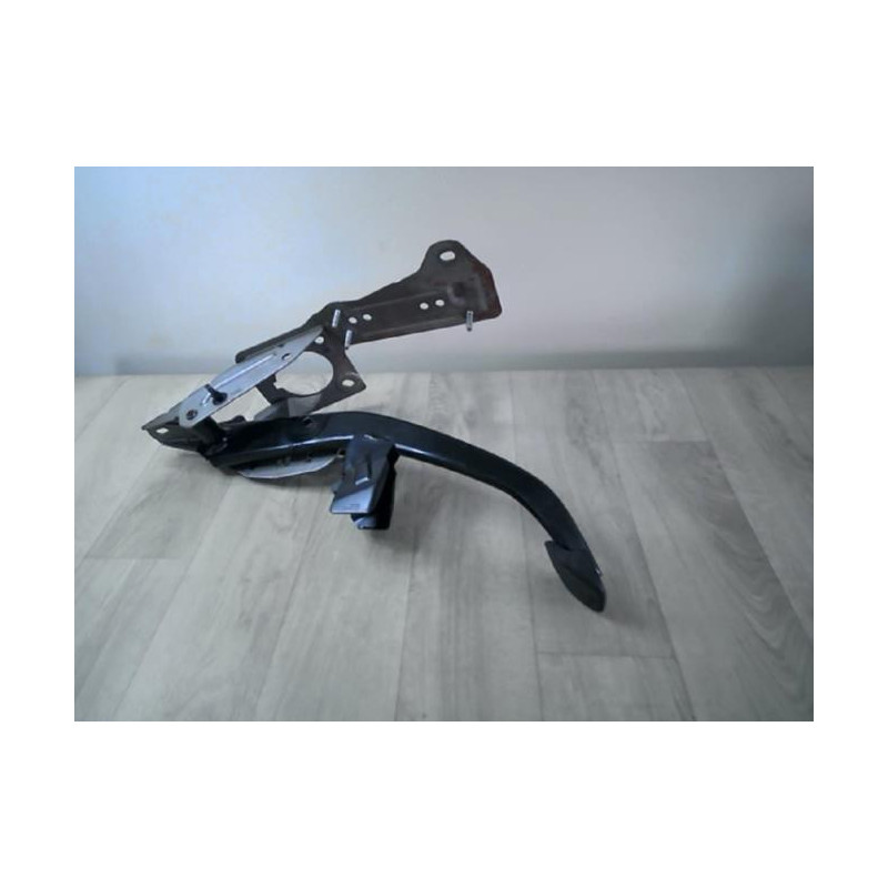 Pedalier d'embrayage VOLVO V 50 PHASE 2 BREAK d’occasion