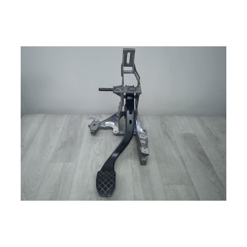 Pedalier de frein AUDI A4 2 AVANT PHASE 2 BREAK d’occasion