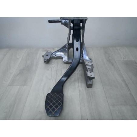 Pedalier de frein AUDI A4 2 AVANT PHASE 2 BREAK d’occasion