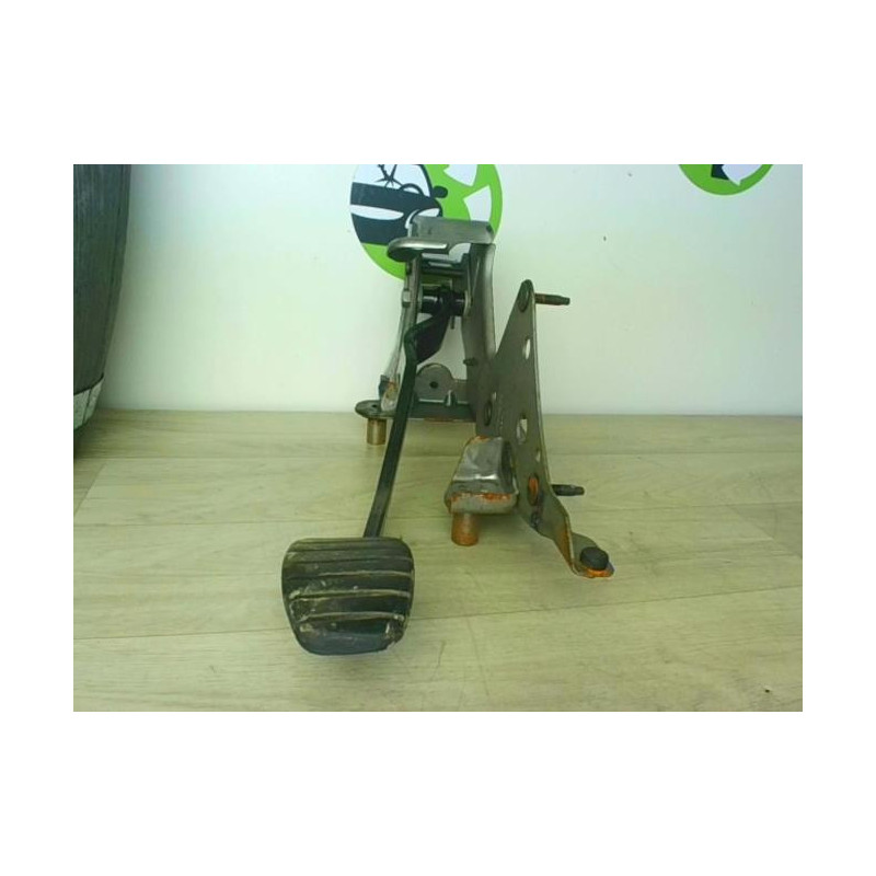 Pedalier de frein RENAULT CLIO 3 PHASE 1 d’occasion