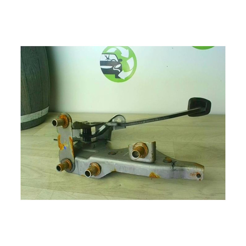 Pedalier de frein RENAULT CLIO 3 PHASE 1 d’occasion