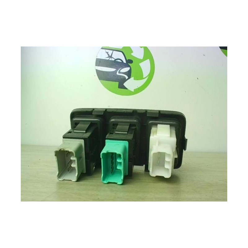 Commande de phare SUZUKI SWIFT 3 d’occasion