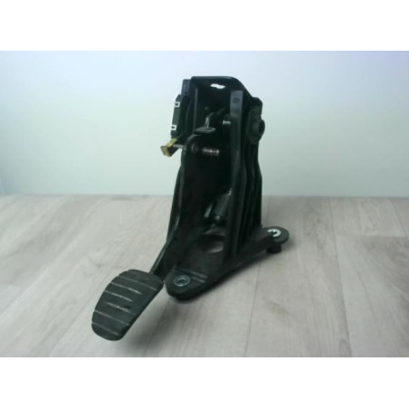 Pedalier d'embrayage RENAULT LAGUNA 3 PHASE 1 d’occasion