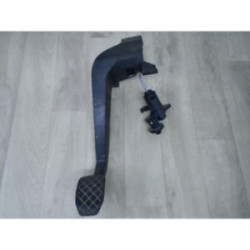 Pedalier d'embrayage AUDI A4 2 AVANT PHASE 2 BREAK d’occasion