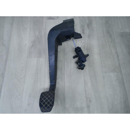 Pedalier d'embrayage AUDI A4 2 AVANT PHASE 2 BREAK d’occasion