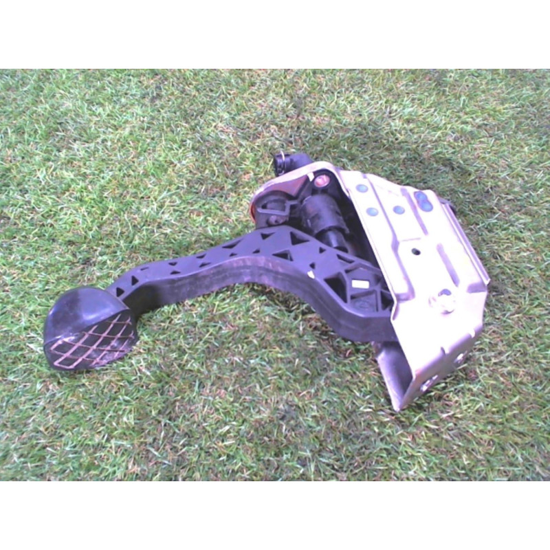 Pedalier d'embrayage VOLKSWAGEN FOX d’occasion