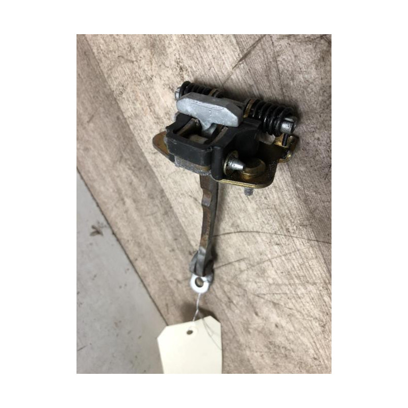 Tirant de porte avant droit RENAULT CLIO 2 CAMPUS PHASE 1 d’occasion