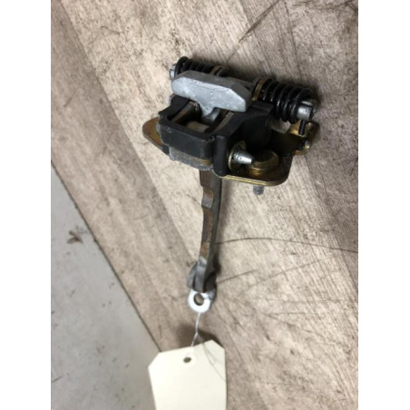 Tirant de porte avant droit RENAULT CLIO 2 CAMPUS PHASE 1 d’occasion