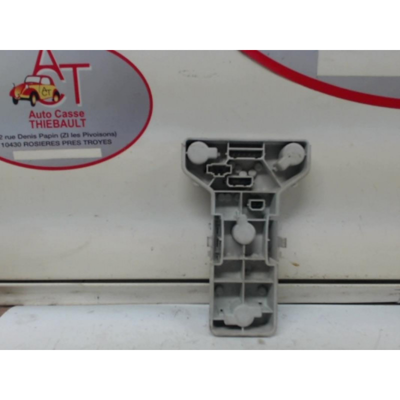 Platine feu arriere gauche VOLKSWAGEN PASSAT V (3B2) d’occasion