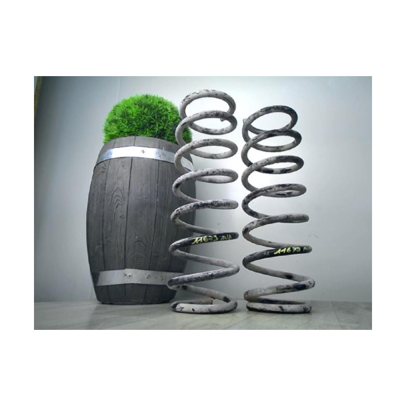 Ressort de suspension avant SUZUKI JIMNY 1 PHASE 2 d’occasion