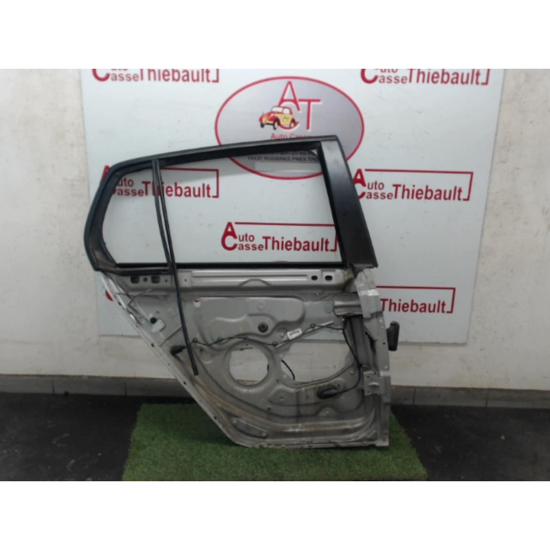 Armature porte VOLKSWAGEN GOLF V d’occasion