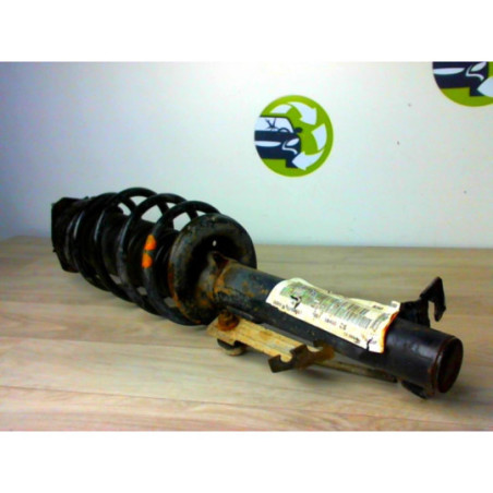 Amortisseur avant droit FORD FIESTA 5 PHASE 1 d’occasion
