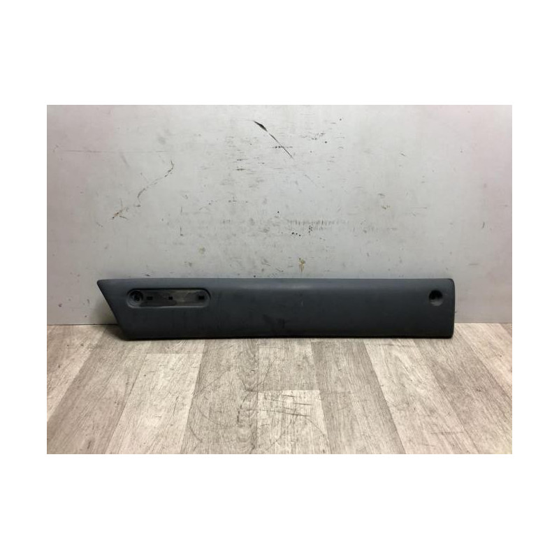 Baguette de porte avant gauche RENAULT MASTER d’occasion