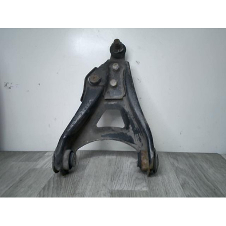 Bras de suspension superieur avant gauche RENAULT CLIO 2 PHASE 2 d’occasion