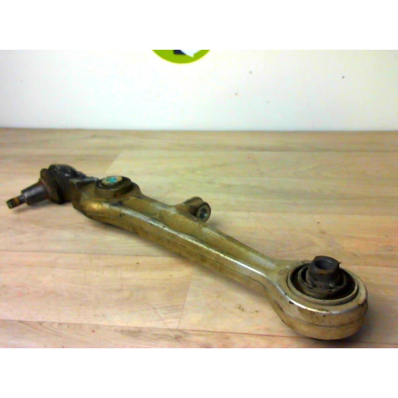 Bras de suspension superieur avant droit AUDI A4 1 PHASE 1 d’occasion