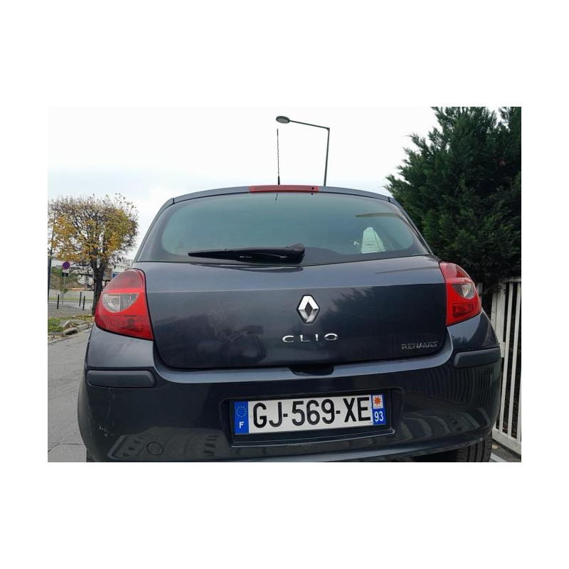 Interrupteur de leve vitre avant gauche RENAULT CLIO 3 PHASE 1 d’occasion