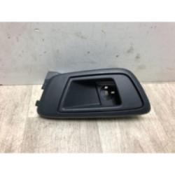 Poignee interieur arriere droit FORD FIESTA 6 PHASE 1 d’occasion
