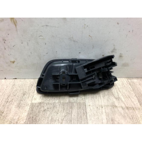 Poignee interieur arriere droit FORD FIESTA 6 PHASE 1 d’occasion