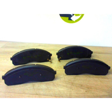 Plaquettes de frein avant KIA CARNIVAL 1 d’occasion