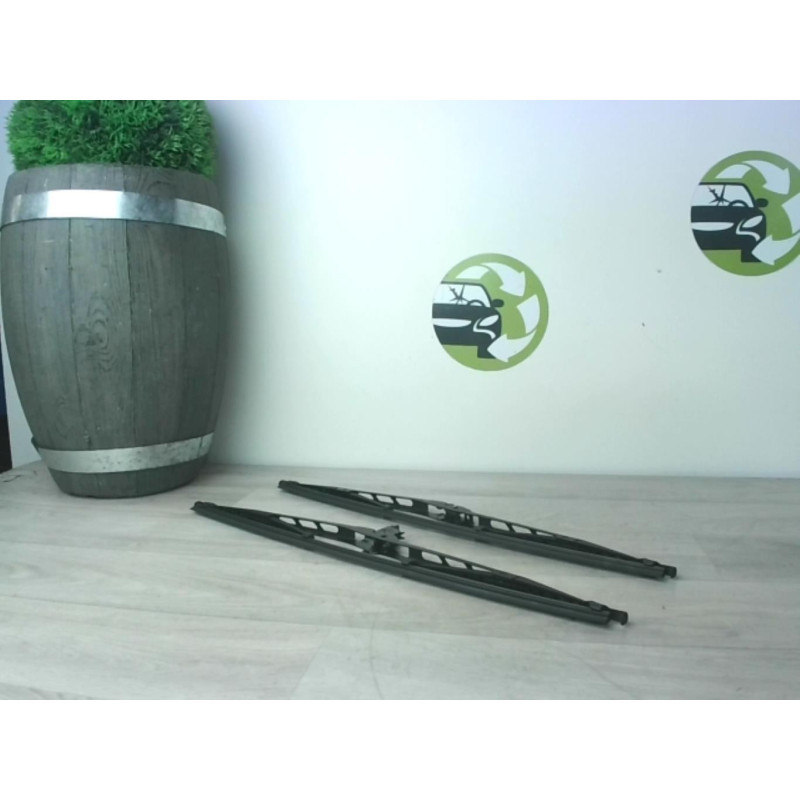 Balais essuie glace avant FORD FIESTA 2 d’occasion