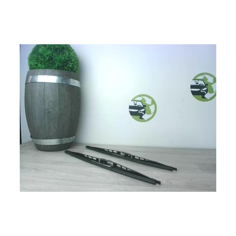 Balais essuie glace avant VOLKSWAGEN POLO 2 PHASE 2 d’occasion