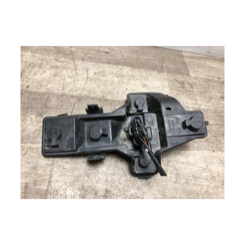 Platine feu arriere gauche VOLKSWAGEN TOURAN 1 PHASE 1 d’occasion