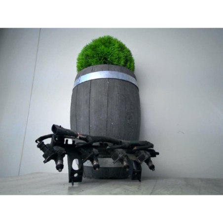 Rampe injection RENAULT TWINGO 1 PHASE 3 d’occasion