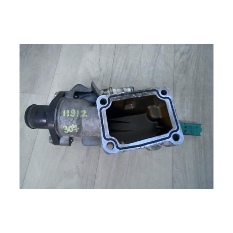 Boitier eau PEUGEOT 307 PHASE 1 d’occasion