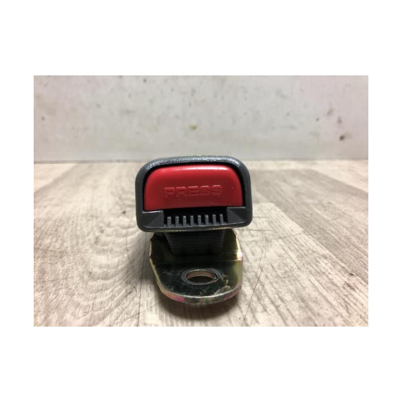 Attache ceinture arriere droit HYUNDAI SANTA FE 1 d’occasion