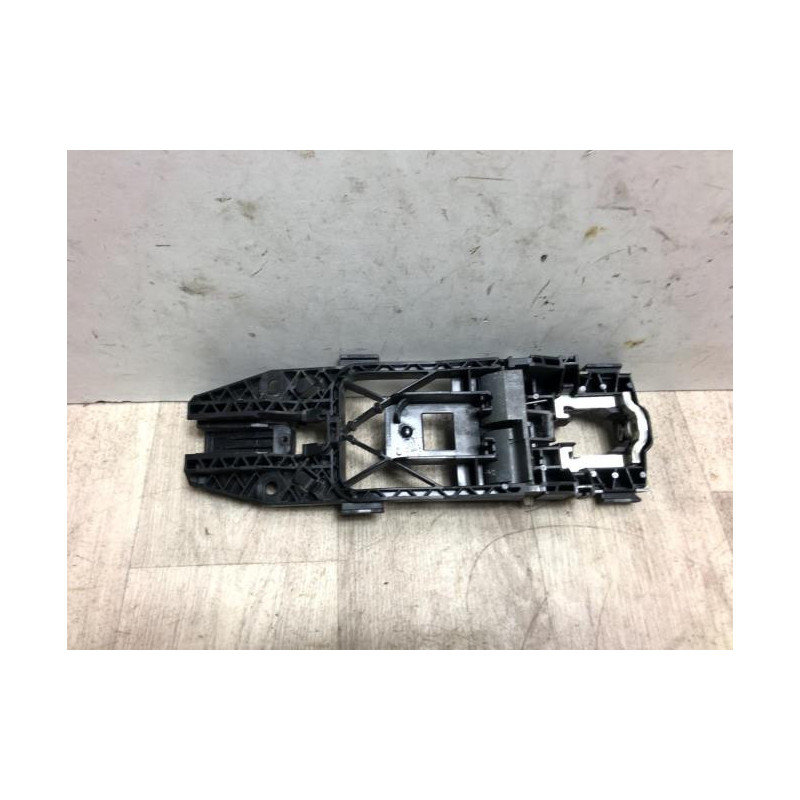 Support poignee porte avant gauche VOLKSWAGEN GOLF 6 d’occasion