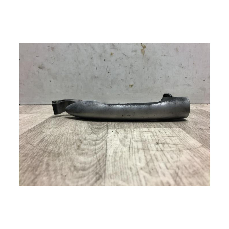 Poignee porte arriere gauche RENAULT CLIO 3 PHASE 1 d’occasion
