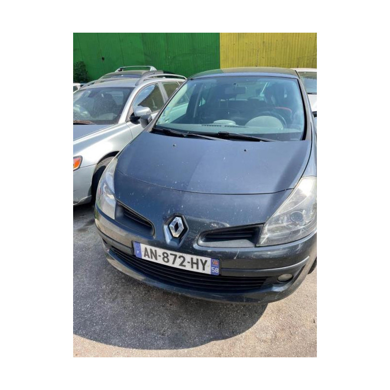 Poignee porte arriere gauche RENAULT CLIO 3 PHASE 1 d’occasion