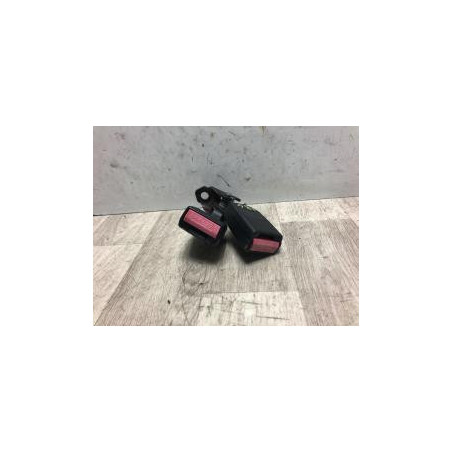 Attache ceinture arriere centrale PEUGEOT 407 PHASE 1 d’occasion