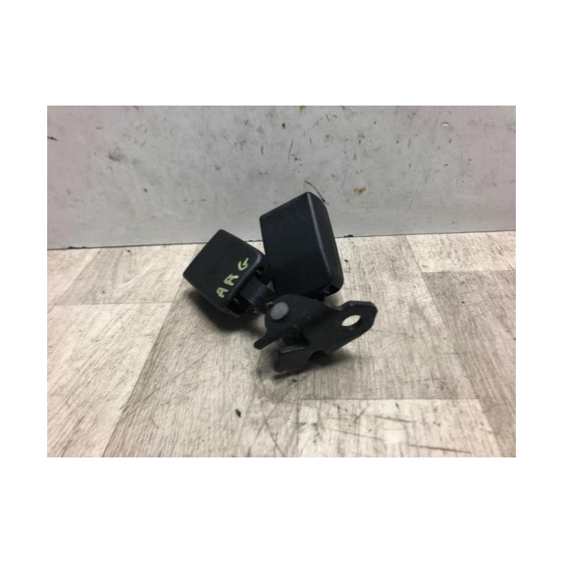 Attache ceinture arriere centrale PEUGEOT 407 PHASE 1 d’occasion