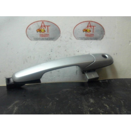 Poignee porte avant droit SUZUKI LIANA PHASE 2 d’occasion