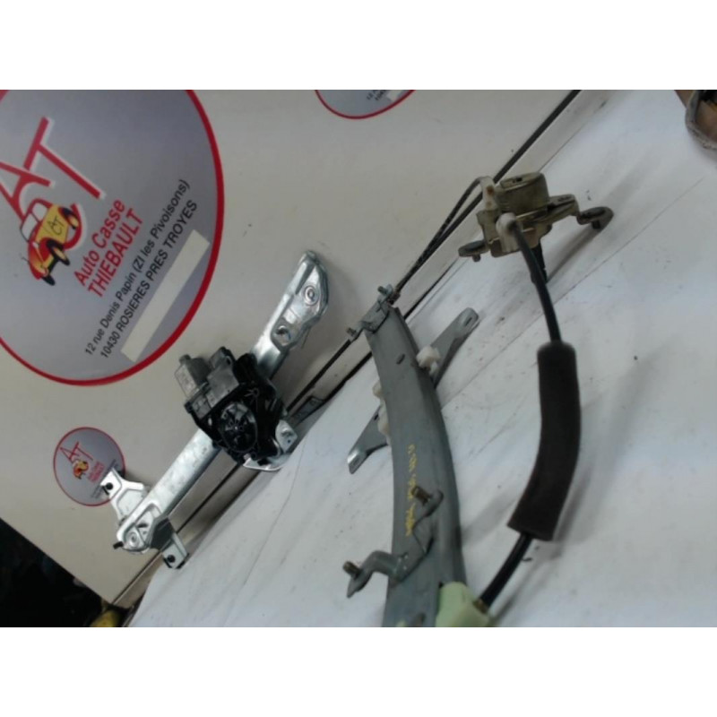 Leve vitre mecanique arriere droit DAEWOO KALOS d’occasion