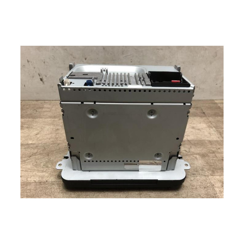 Autoradio d'origine VOLKSWAGEN TOURAN 1 PHASE 1 d’occasion