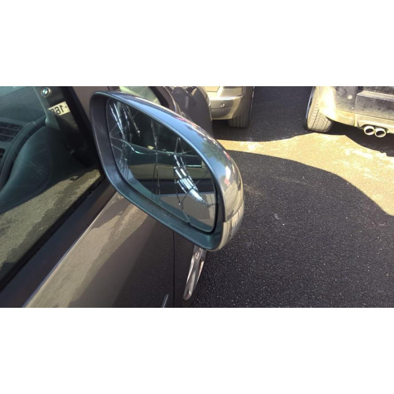 Autoradio d'origine VOLKSWAGEN TOURAN 1 PHASE 1 d’occasion