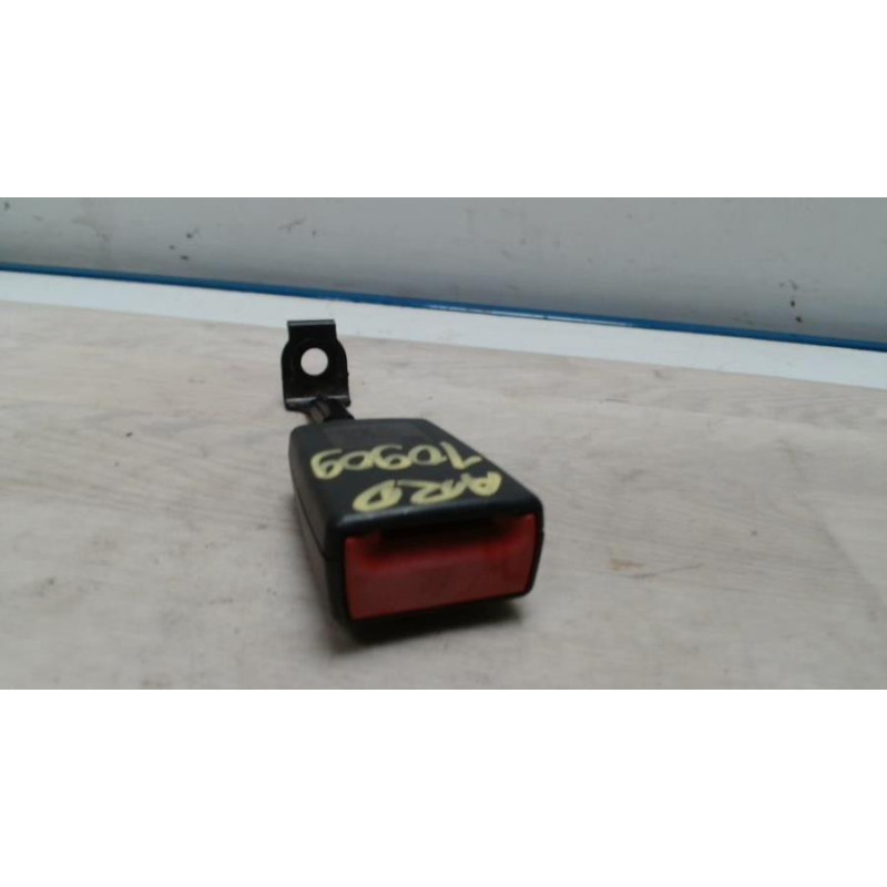 Attache ceinture arriere droit OPEL ASTRA H PHASE 1 d’occasion