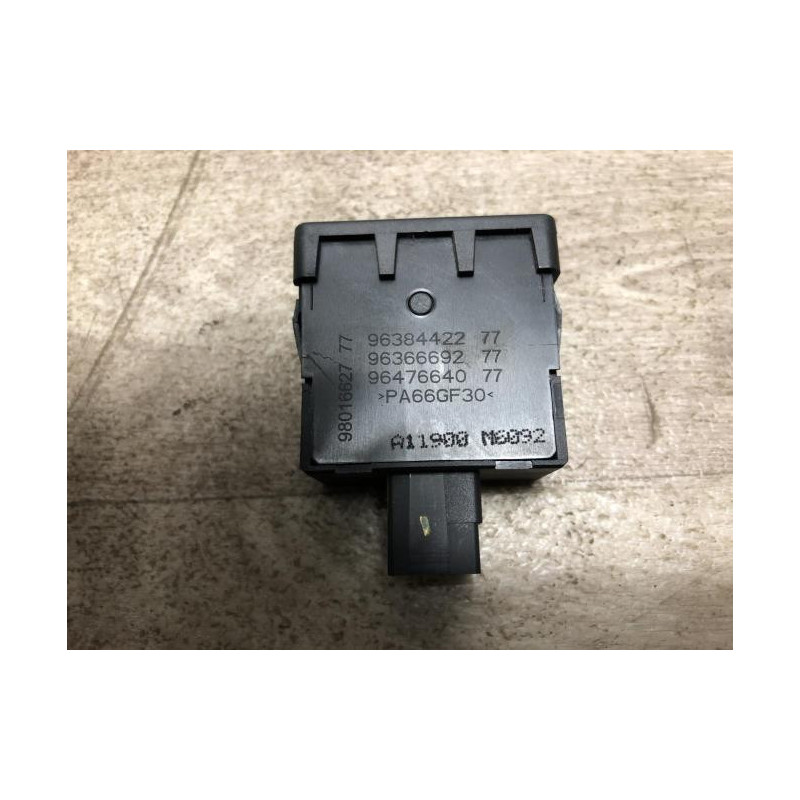 Commande de reglage hauteur de phare PEUGEOT PARTNER 2 PHASE 3 d’occasion