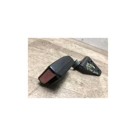 Attache ceinture arriere droit PEUGEOT 407 PHASE 1 d’occasion